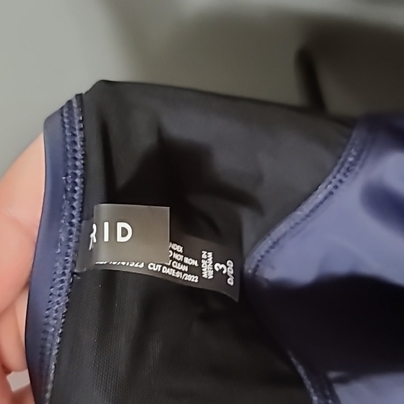 NWT Torrid sz 3 Navy Underwire Swim Top - Picture 4 of 5